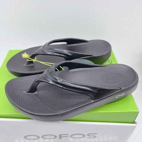 OOFOS OOlala Flip Flop Waterproof Thong Black Womens Size US 6/ EU 37 - Picture 2 of 9